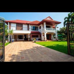 Valdez Painting LLC offers expert residential and commercial painting services in California, specializing in quality finishes.