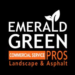 Emerald Green Pros offers customized lawn care solutions in Ohio since 1999, focusing on quality and customer satisfaction.